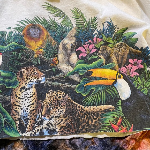 Jungle Scene Cropped T - Picture 2 of 3